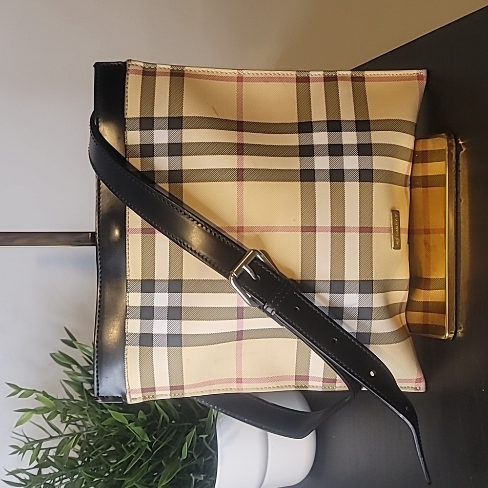 COPY - BURBERRY VINTAGE MONOGRAM Y2K LEATHER CROSSBODY/SHOULDER BAG